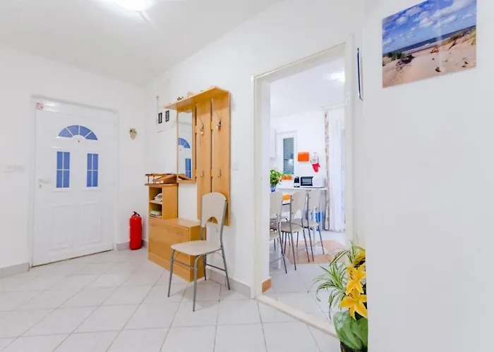 Apartment Ljubo *