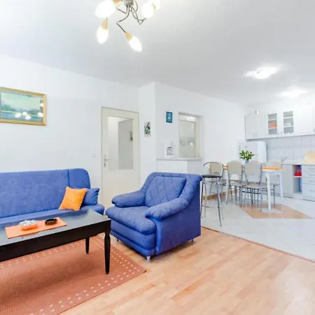 Apartament Ljubo - Pool And View